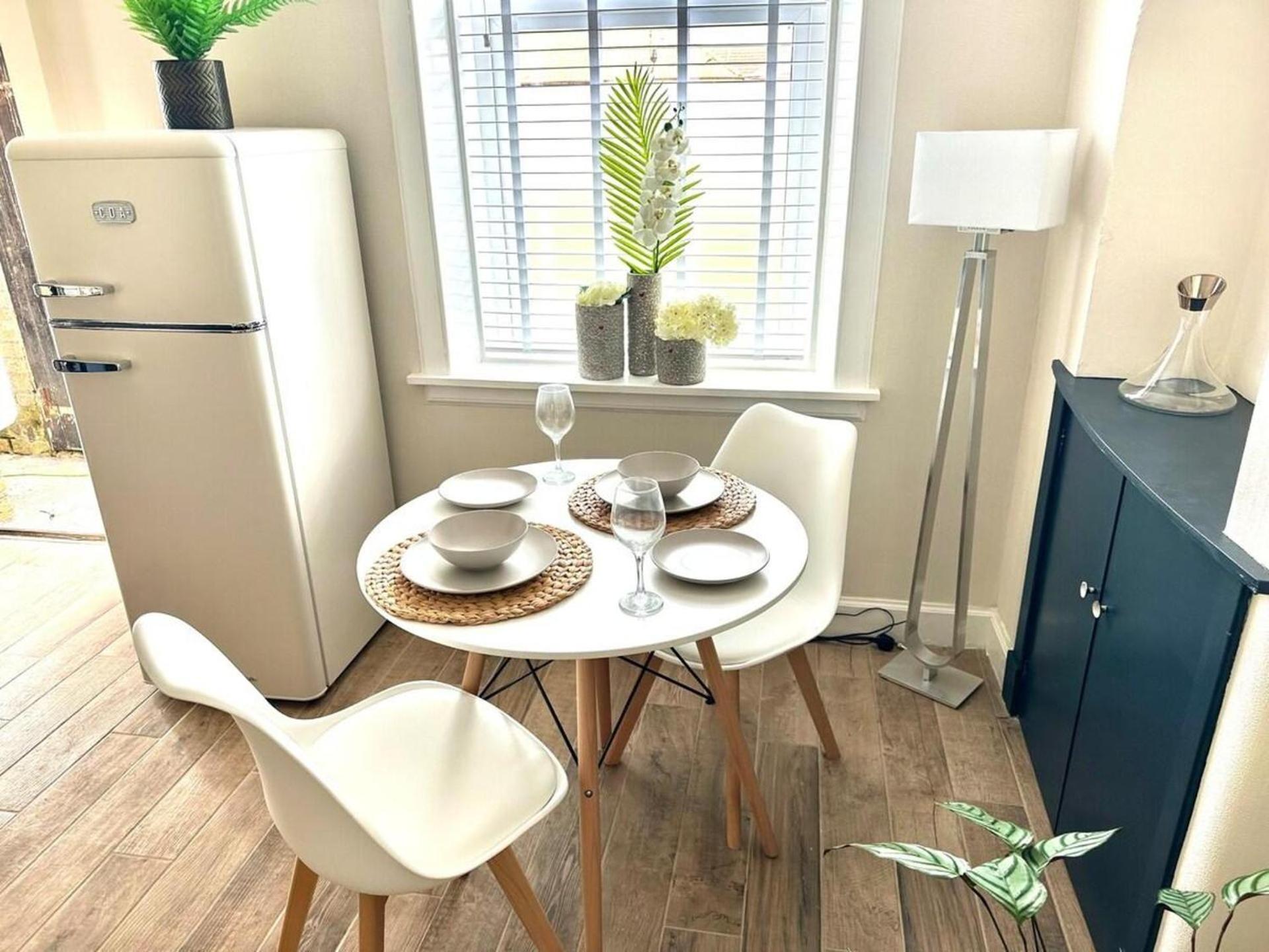 Prestwick Kingb Petsok Freep Wifi Tv Apartment Bagian luar foto