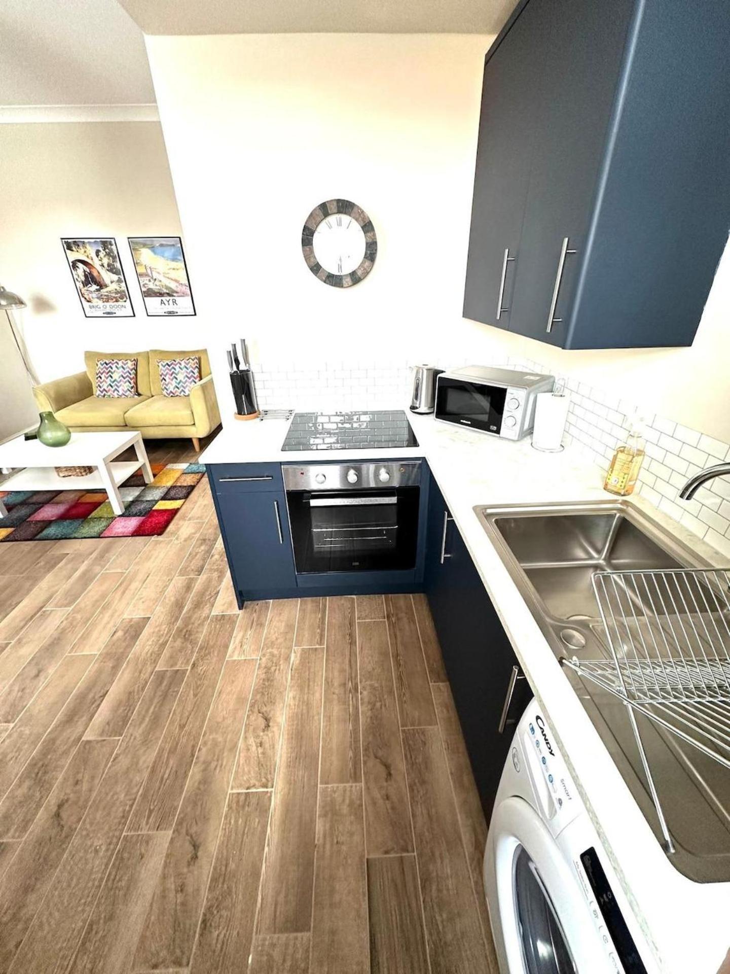 Prestwick Kingb Petsok Freep Wifi Tv Apartment Bagian luar foto