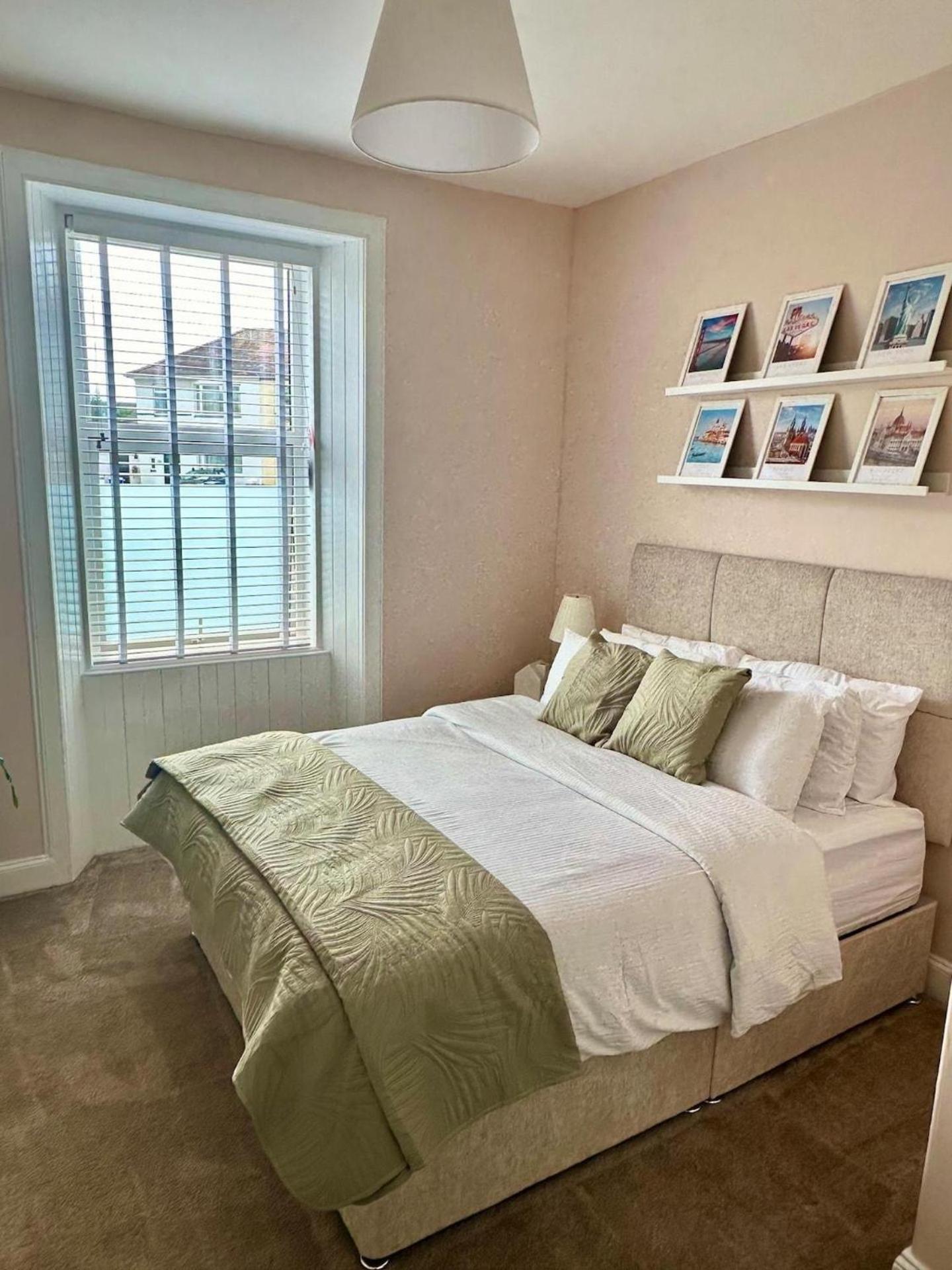 Prestwick Kingb Petsok Freep Wifi Tv Apartment Bagian luar foto